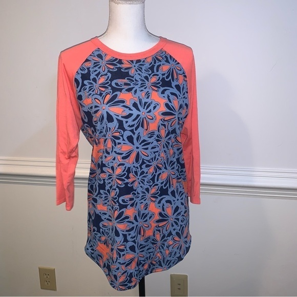 Lularoe Tee, sz M - Picture 1 of 5